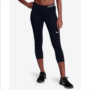 Nike Pro Black Cropped Leggings Extra Large